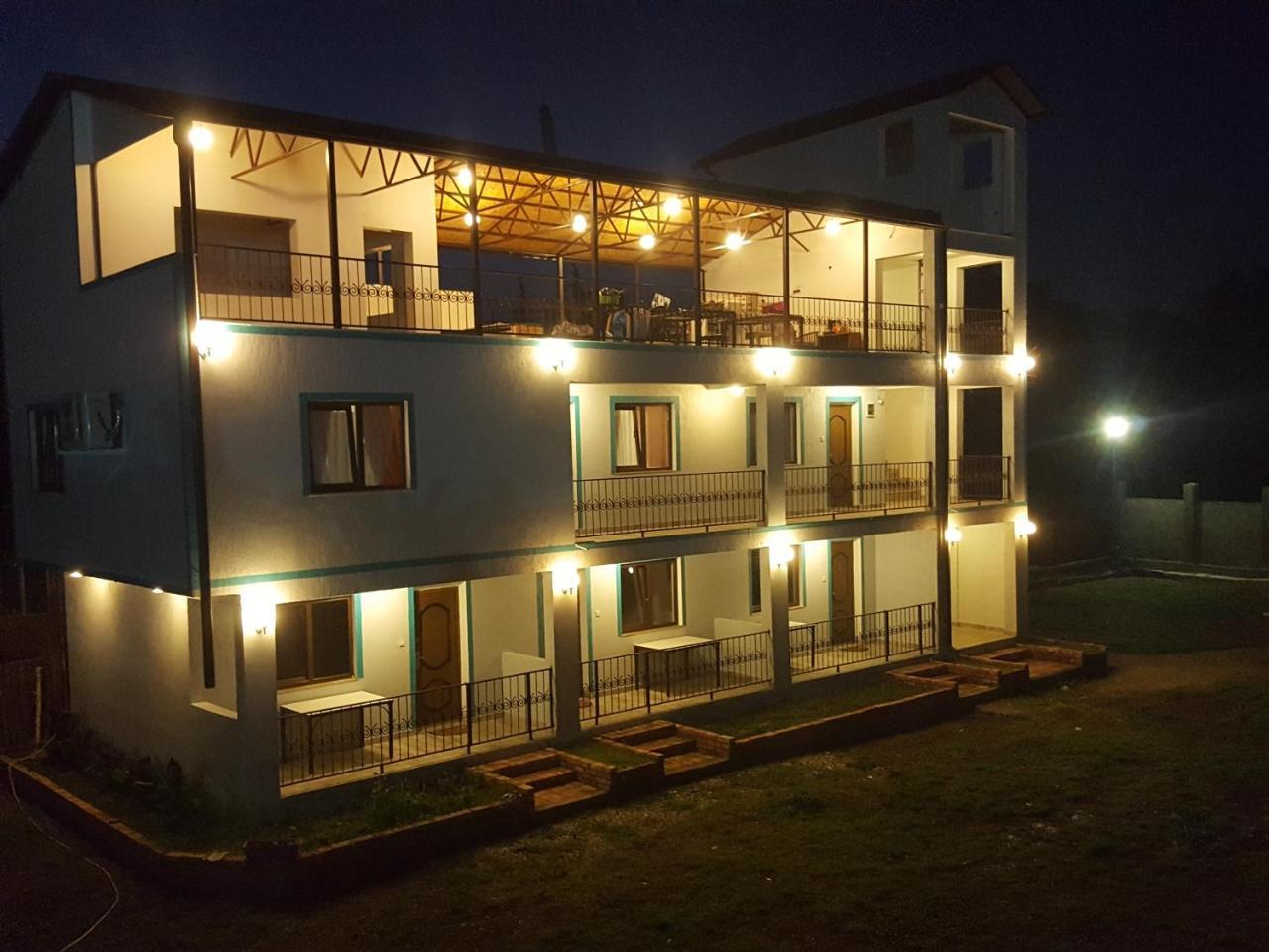 Apsa Butik Hotel Sukhumi Exterior foto